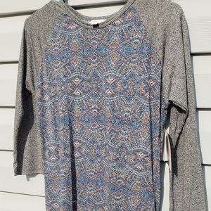 BNWT Lularoe Randy - baseball tee